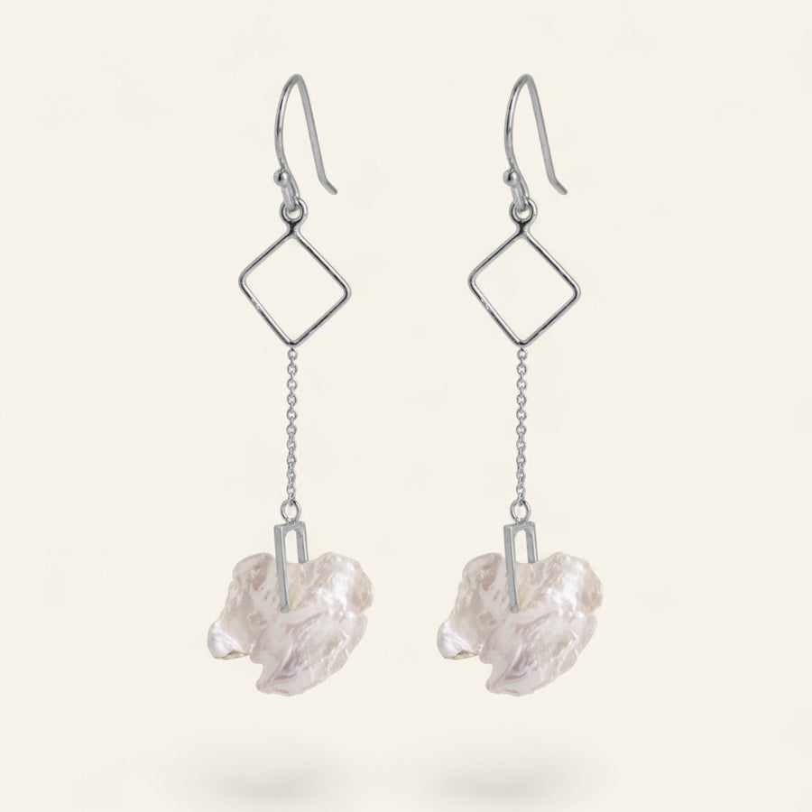 The Keshi Petal Pearl Chain Drops