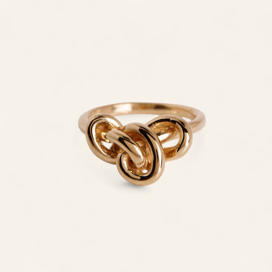 The Amara Knot Ring