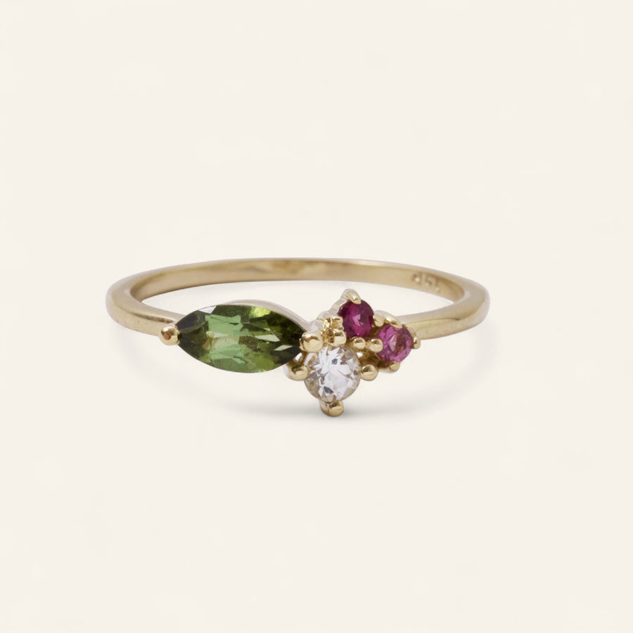 The 4 Stone Cluster Ring in Gold