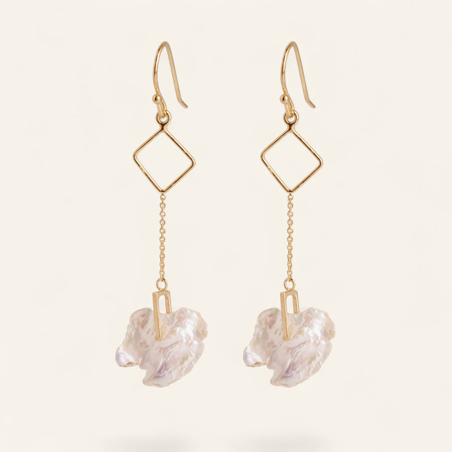 The Keshi Petal Pearl Chain Drops