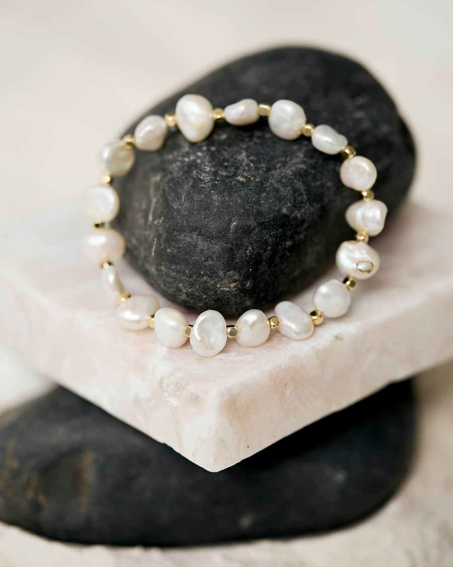 The Baroque Pearl Beaded Bracelet
