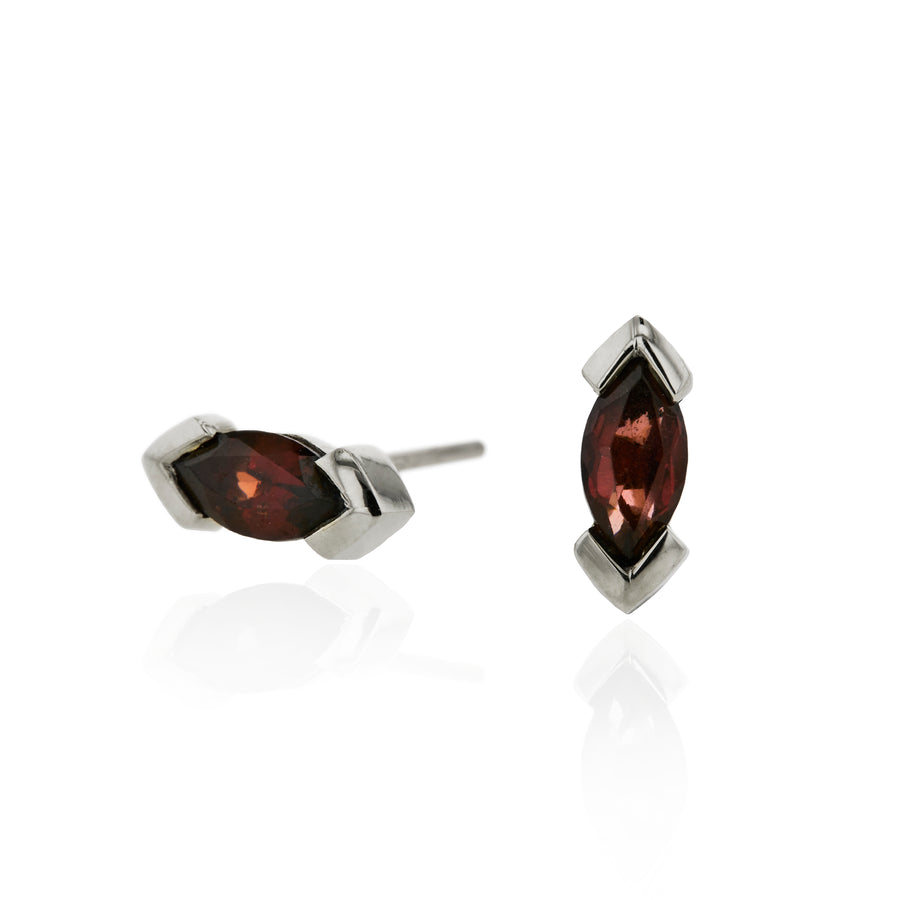 The V-Prong Marquise Stud