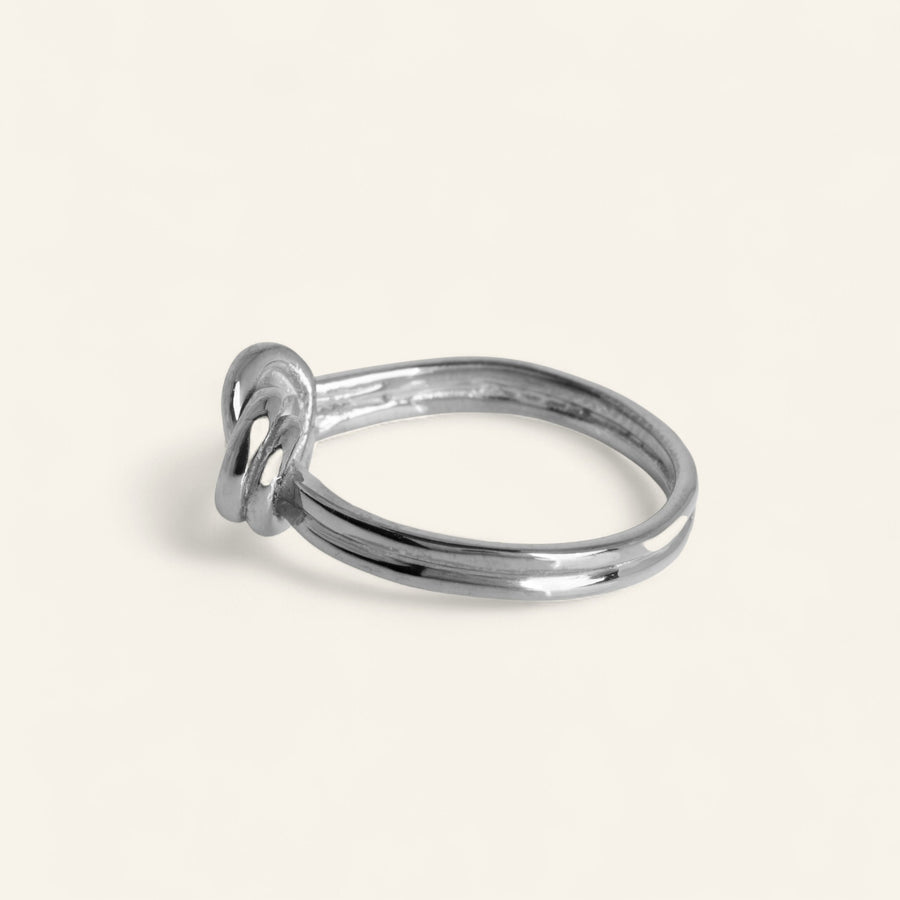 The Double Knot Ring
