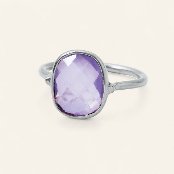 The Raised Rectangle Stone Ring in Silver