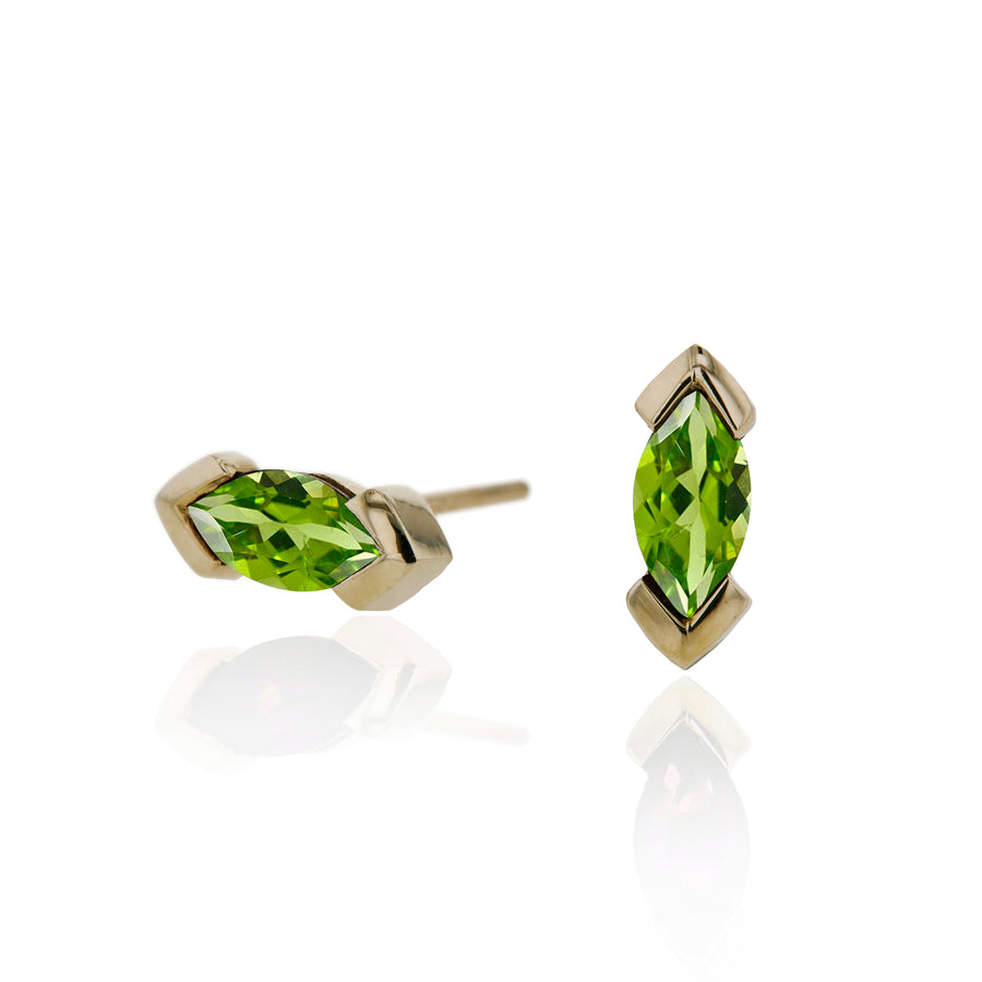 The V-Prong Marquise Stud