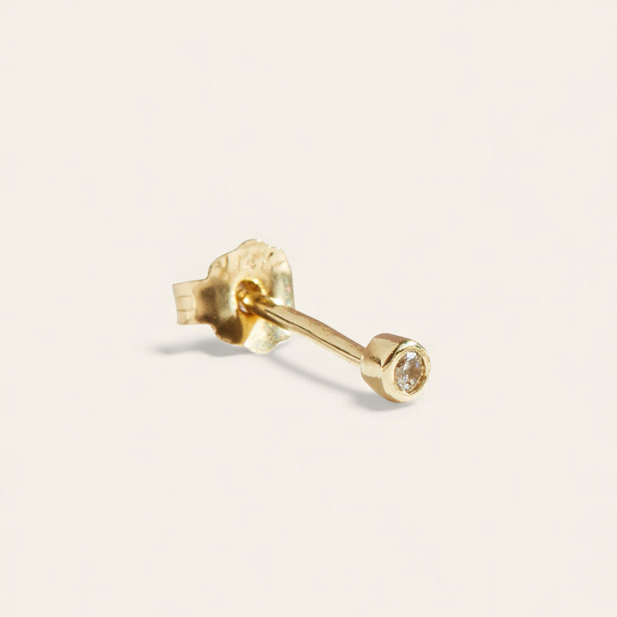 The Tiny Bullet Stone Stud in 9kt Gold