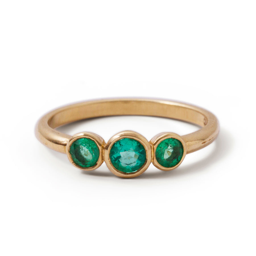 Trio Emerald Ring in 9k Gold