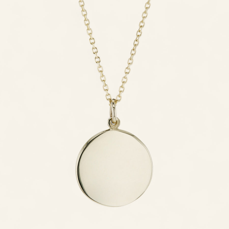 The Round Pendant in 9KT Gold