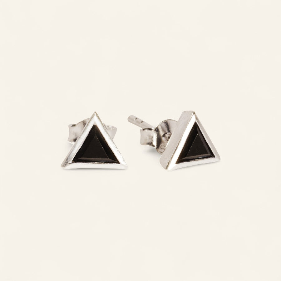THE SUMMER TRIANGULAR STUDS IN SILVER