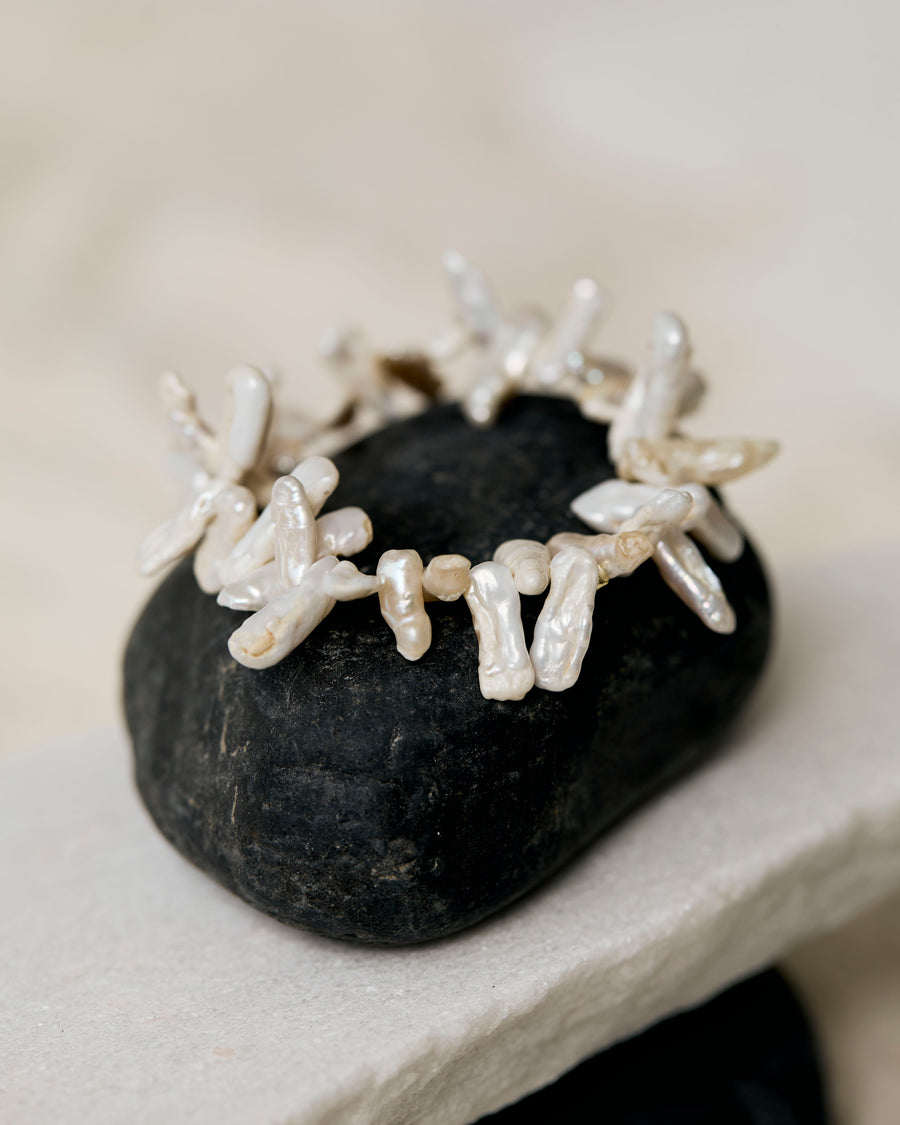 The Jagged White Pearl Bracelet