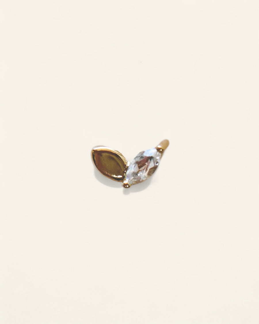 The 14kt Gold Petal Stud Top