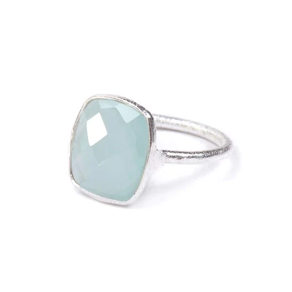 The Raised Rectangle Stone Ring in Silver