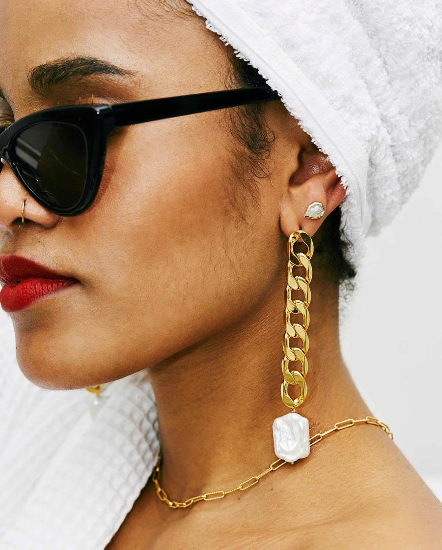 The Chunky Chained Pearl Earrings