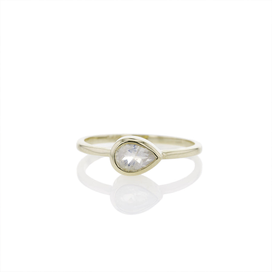 The Pear Cut Moonstone Stacker in 9kt Gold