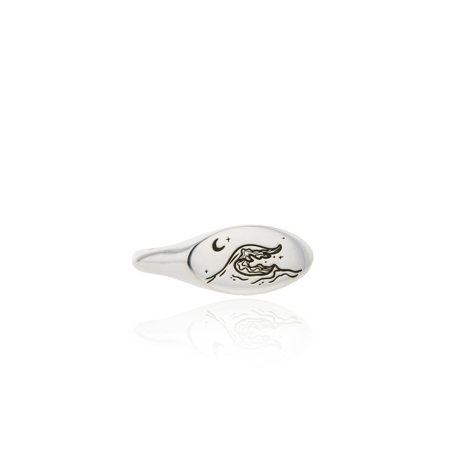 The Wave's Slim Signet Ring in Silver