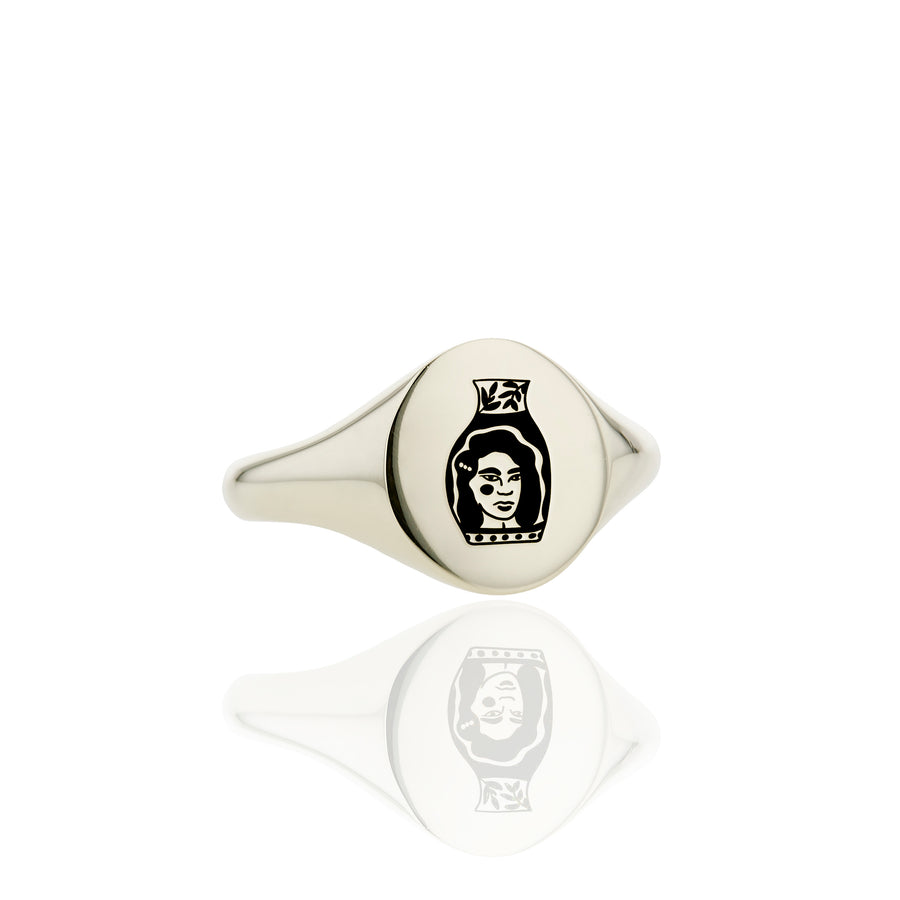 The Vessel's Chunky Signet Ring in Gold