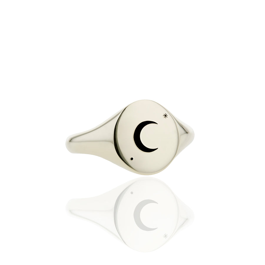 The Sickle Moon's Chunky Signet Ring in Gold