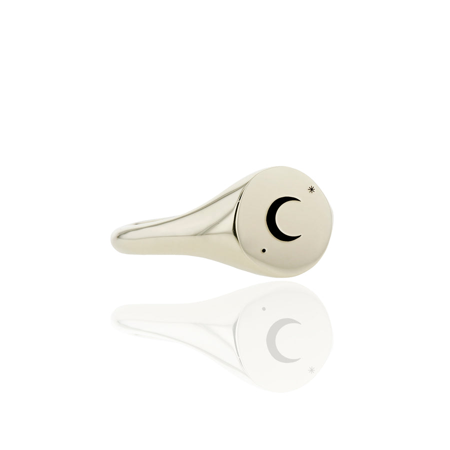 The Sickle Moon's Chunky Signet Ring in Gold